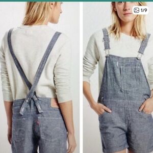 Levi’s Bib Overalls Blue Denim Look Shorts Sz small linen cotton blend